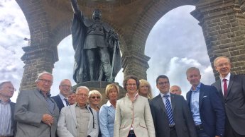 Ministerin Ina Scharrenbach in Porta Westfalica