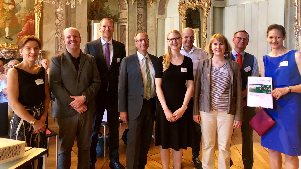 heimat_in_szene_gesetzt_im_lwl-erbdrostenhof_in_muenster